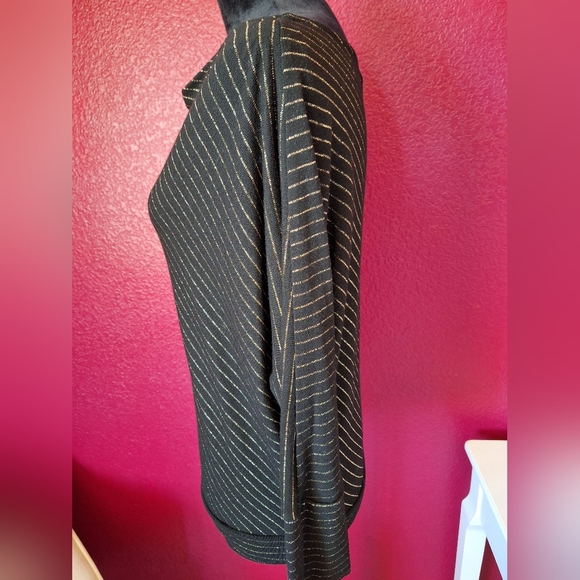 Jennifer Lopez Cowl Neck Sweater Black and Metallic top women's Medium - Picture 5 of 7